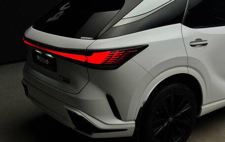 Lexus RX IV рестайлинг, 2023 год, 10 500 000 рублей, 9 фотография