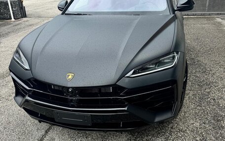 Lamborghini Urus I, 2026 год, 42 000 000 рублей, 3 фотография