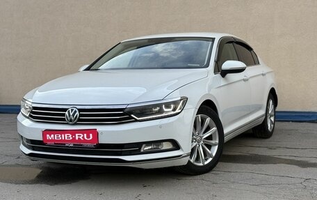 Volkswagen Passat B8 рестайлинг, 2015 год, 1 549 000 рублей, 1 фотография
