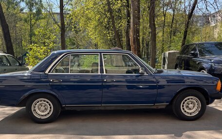 Mercedes-Benz W123, 1984 год, 750 000 рублей, 2 фотография