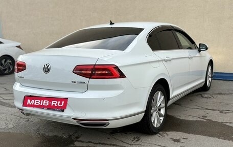 Volkswagen Passat B8 рестайлинг, 2015 год, 1 549 000 рублей, 4 фотография