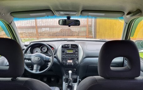 Toyota RAV4, 2004 год, 650 000 рублей, 23 фотография