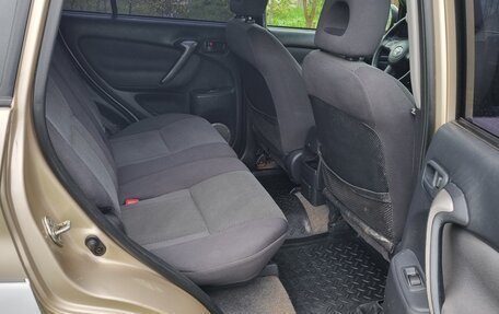 Toyota RAV4, 2004 год, 650 000 рублей, 26 фотография