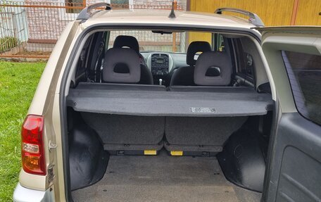 Toyota RAV4, 2004 год, 650 000 рублей, 21 фотография