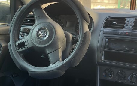 Volkswagen Polo VI (EU Market), 2012 год, 600 000 рублей, 13 фотография