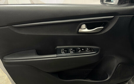 KIA Rio IV, 2017 год, 1 040 000 рублей, 13 фотография