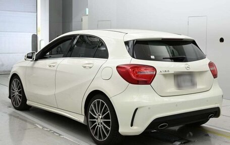 Mercedes-Benz A-Класс, 2015 год, 892 000 рублей, 5 фотография