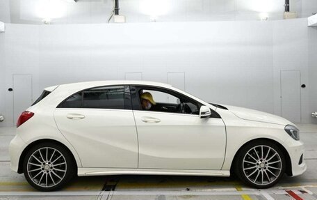 Mercedes-Benz A-Класс, 2015 год, 892 000 рублей, 7 фотография