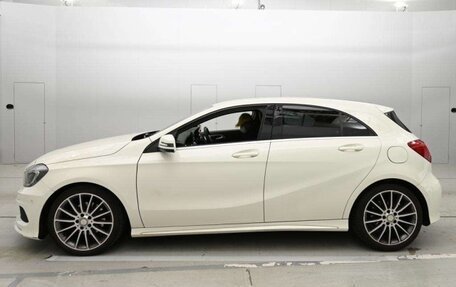 Mercedes-Benz A-Класс, 2015 год, 892 000 рублей, 8 фотография