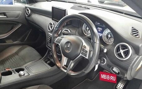 Mercedes-Benz A-Класс, 2015 год, 892 000 рублей, 9 фотография