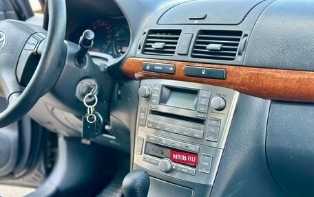 Toyota Avensis III рестайлинг, 2008 год, 850 000 рублей, 27 фотография