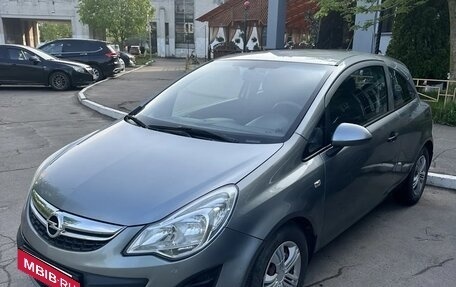 Opel Corsa D, 2012 год, 450 000 рублей, 1 фотография