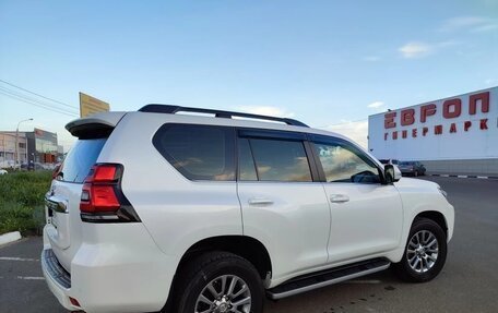 Toyota Land Cruiser Prado 150 рестайлинг 2, 2017 год, 7 фотография