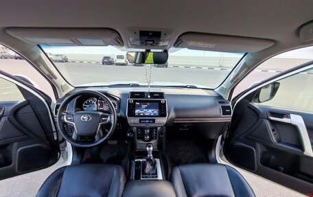 Toyota Land Cruiser Prado 150 рестайлинг 2, 2017 год, 9 фотография