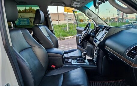 Toyota Land Cruiser Prado 150 рестайлинг 2, 2017 год, 15 фотография