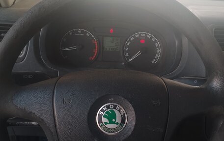 Skoda Fabia II, 2007 год, 420 000 рублей, 33 фотография