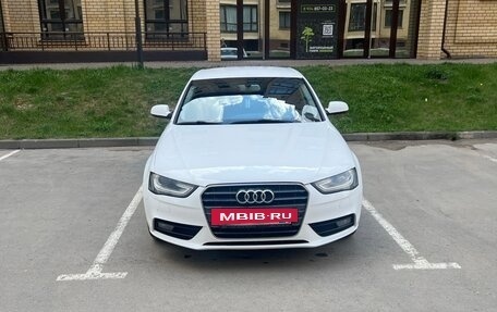 Audi A4, 2013 год, 1 350 000 рублей, 4 фотография