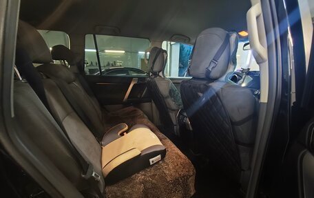Toyota Land Cruiser Prado 150 рестайлинг 2, 2010 год, 2 300 000 рублей, 10 фотография