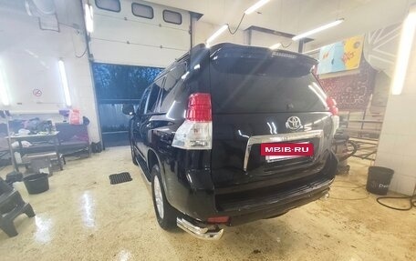 Toyota Land Cruiser Prado 150 рестайлинг 2, 2010 год, 2 300 000 рублей, 3 фотография