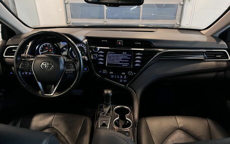 Toyota Camry, 2020 год, 2 875 000 рублей, 9 фотография