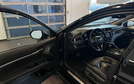 Toyota Camry, 2020 год, 2 875 000 рублей, 21 фотография