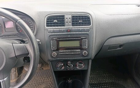 Volkswagen Polo VI (EU Market), 2012 год, 499 000 рублей, 13 фотография