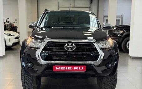 Toyota Hilux VIII, 2022 год, 6 990 000 рублей, 7 фотография