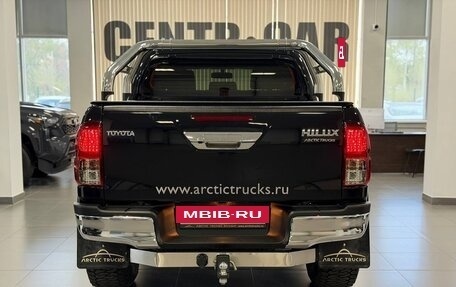 Toyota Hilux VIII, 2022 год, 6 990 000 рублей, 3 фотография