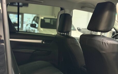 Toyota Hilux VIII, 2022 год, 6 990 000 рублей, 11 фотография