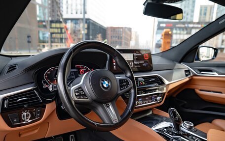 BMW 6 серия, 2022 год, 6 100 000 рублей, 1 фотография