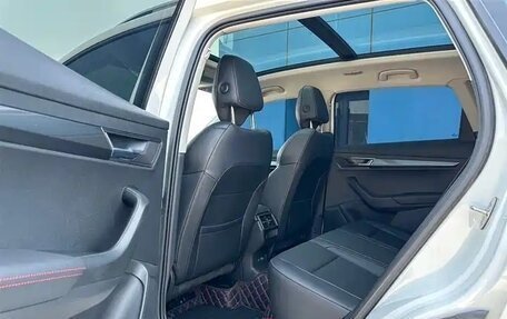 Skoda Karoq I, 2023 год, 2 105 000 рублей, 14 фотография