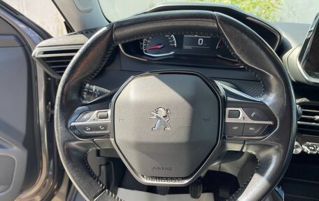 Peugeot 2008 II, 2020 год, 1 300 000 рублей, 13 фотография