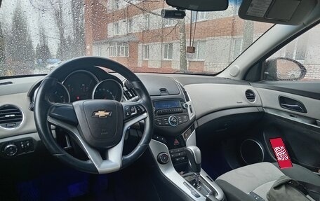Chevrolet Cruze II, 2013 год, 600 000 рублей, 6 фотография