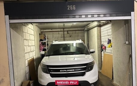 Ford Explorer VI, 2014 год, 2 120 000 рублей, 16 фотография