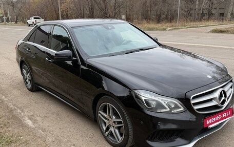 Mercedes-Benz E-Класс, 2014 год, 2 500 000 рублей, 2 фотография