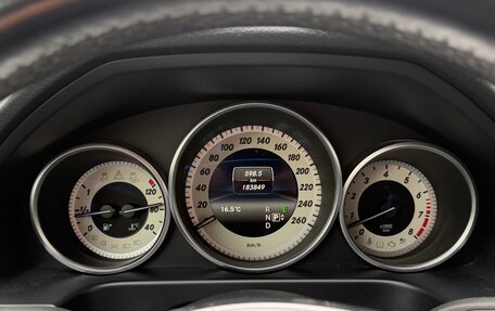 Mercedes-Benz E-Класс, 2014 год, 2 500 000 рублей, 20 фотография