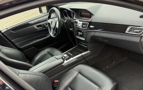 Mercedes-Benz E-Класс, 2014 год, 2 500 000 рублей, 17 фотография