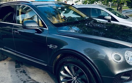 Bentley Bentayga I, 2018 год, 14 900 000 рублей, 6 фотография
