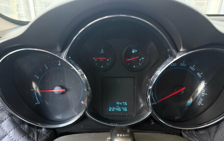 Chevrolet Cruze II, 2010 год, 599 000 рублей, 9 фотография