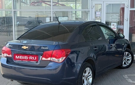 Chevrolet Cruze II, 2010 год, 599 000 рублей, 2 фотография