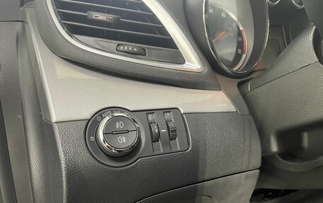 Opel Mokka I, 2013 год, 1 050 000 рублей, 9 фотография