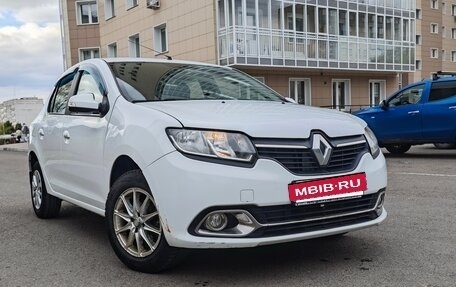 Renault Logan II, 2017 год, 800 000 рублей, 2 фотография