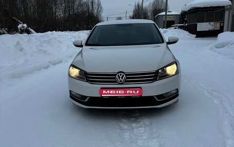 Volkswagen Passat B7, 2012 год, 950 000 рублей, 3 фотография