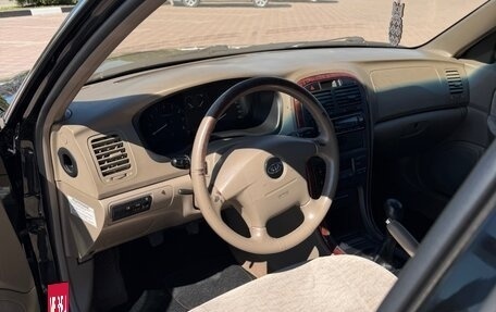 KIA Magentis I, 2005 год, 600 000 рублей, 12 фотография