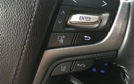 Toyota Land Cruiser 200, 2016 год, 5 000 000 рублей, 2 фотография