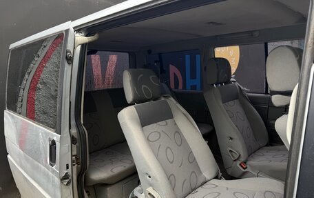 Volkswagen Multivan T4, 2001 год, 800 000 рублей, 8 фотография
