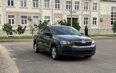 Skoda Rapid I, 2014 год, 900 000 рублей, 3 фотография