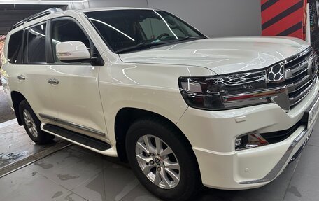 Toyota Land Cruiser 200, 2016 год, 6 700 000 рублей, 2 фотография