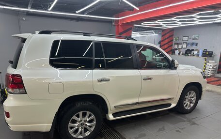 Toyota Land Cruiser 200, 2016 год, 6 700 000 рублей, 7 фотография