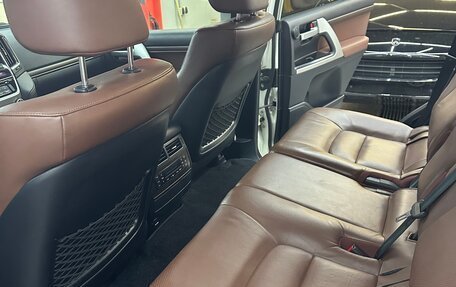 Toyota Land Cruiser 200, 2016 год, 6 700 000 рублей, 9 фотография